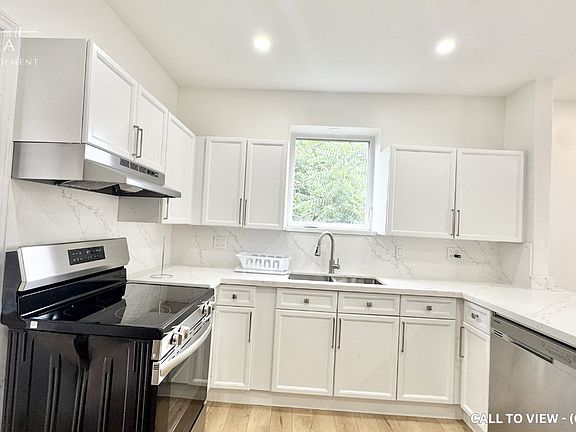 2nd image of 126 Evans St