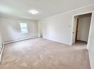 3 Midway Oval, Groton, CT 06340