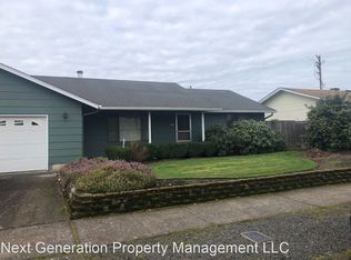 792 66th St, Springfield, OR 97478