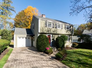 5 Norwich Cir, Medford, MA 02155