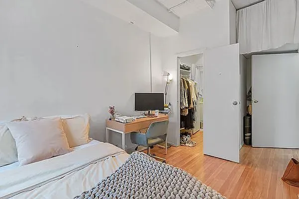 Bedroom, photo 3