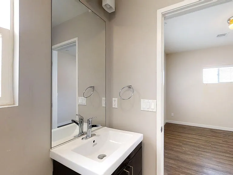1203 W Gardena Blvd #C — Photo 23