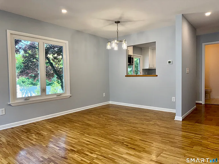 115 Flax Hill Rd #10 — Photo 6