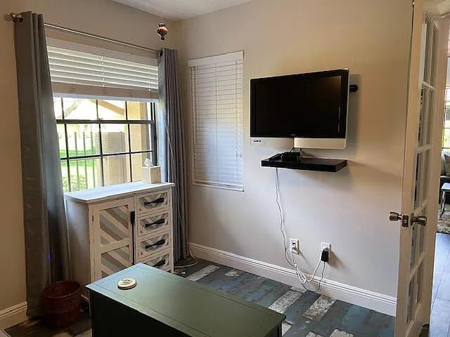 364 Prestwick Cir #4 — Photo 20