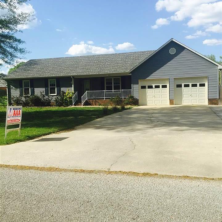 2nd image of 1708 Hollydale Dr