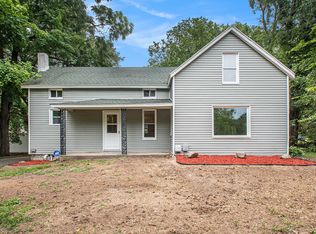 27996 Pine Lake St, Edwardsburg, MI 49112
