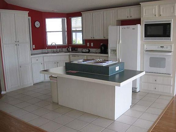 5th image of 97 Beaver Lake Cir