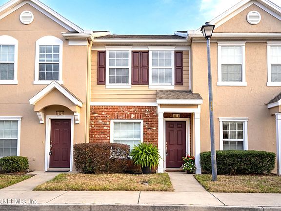 2nd image of 8118 SUMMERGATE Court