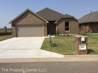301 Falling Leaf Ter, Moore, OK 73160