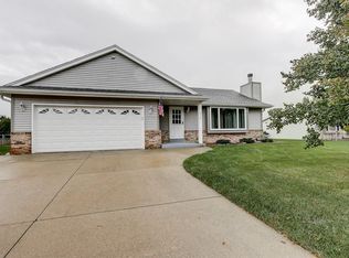 2935 Wild Rose Way, Racine, WI 53402