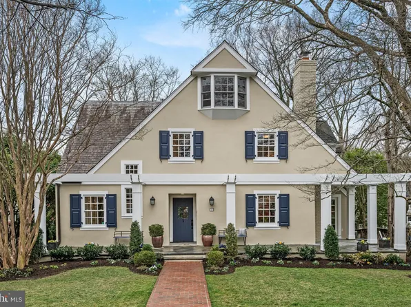 30 Grafton St, Chevy Chase, MD 20815