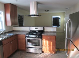 1503 Walnut Dr, Round Lake Beach, IL