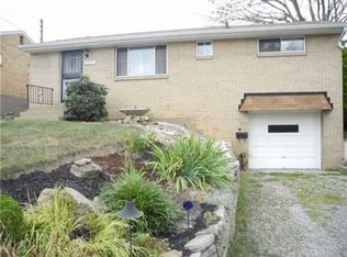 5275 Becky Dr, Pittsburgh, PA