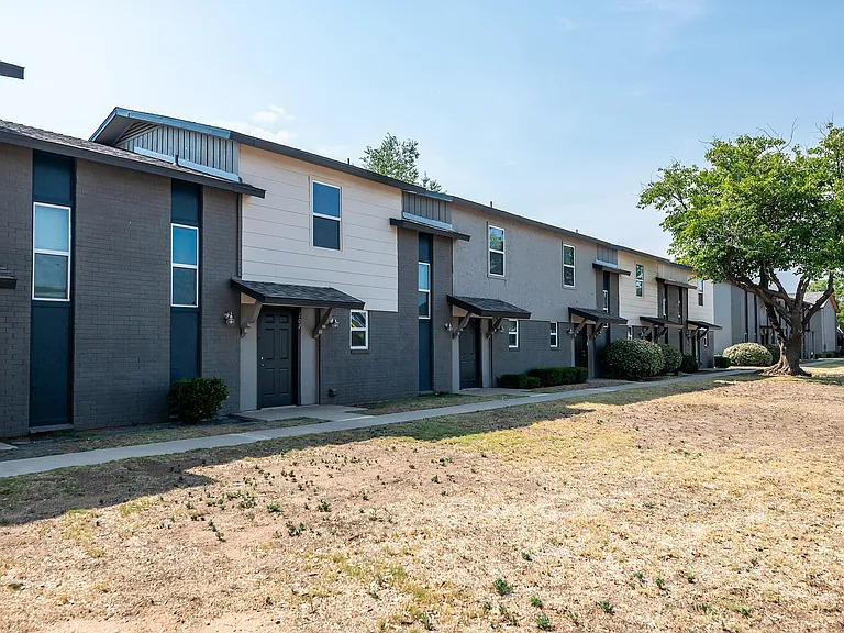 ReNew Highland Park — Photo 19