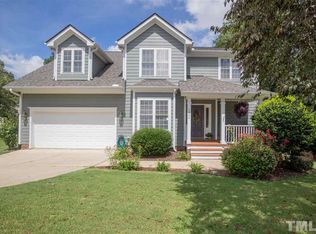 1004 Haughton Green Ct, Apex, NC 27502