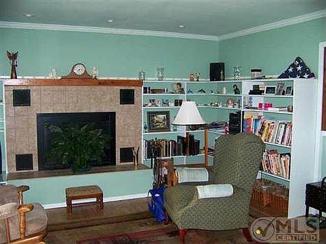 2nd image of 10103 Bay Shore Dr