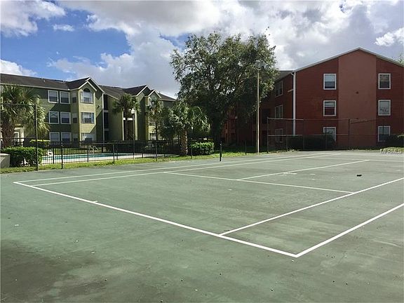 3rd image of 4728 Walden Cir #31