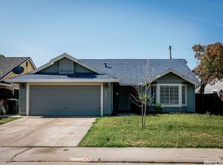 446 Silver Crest Cir, Rio Linda, CA 95673