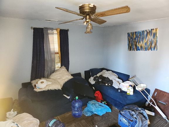 5th image of 2911 Church St