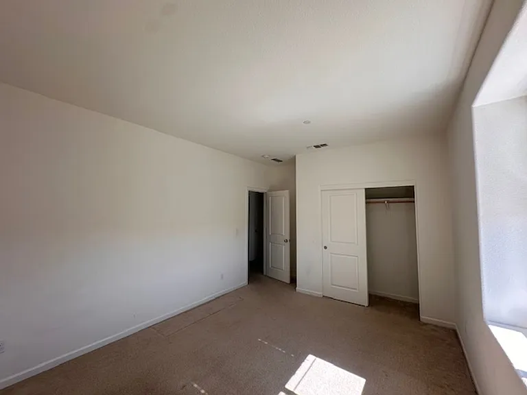 18281 Parkside Ct — Photo 11