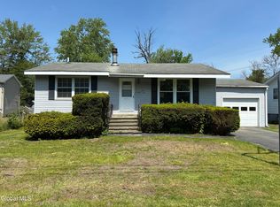 419 Clayton Road, Schenectady, NY 12304