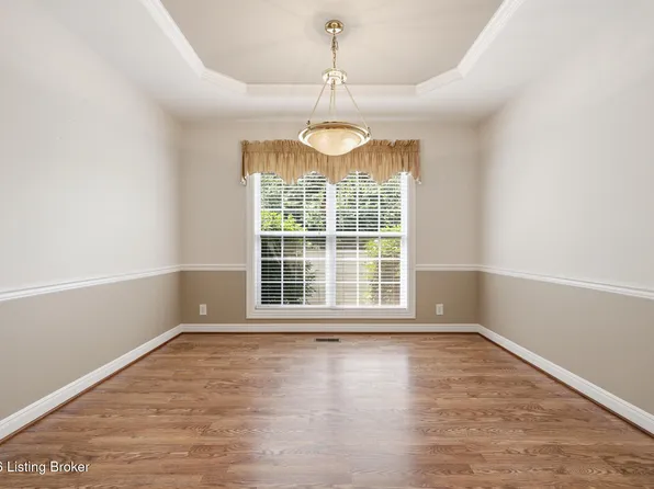 3132 Bushmill Park, Louisville, KY 40241