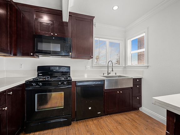 3rd image of 3827 1/2 37th St #3827