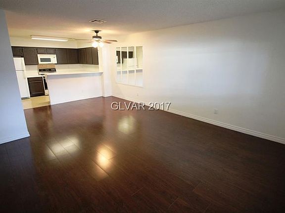 3rd image of 2128 Bavington Dr