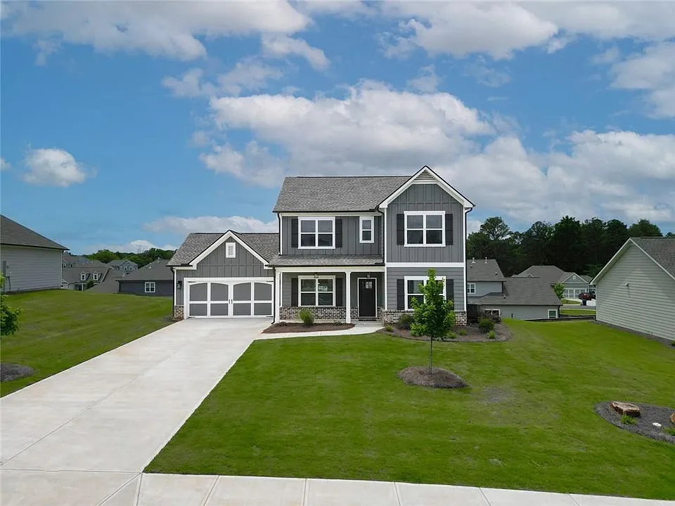 448 Banff Dr