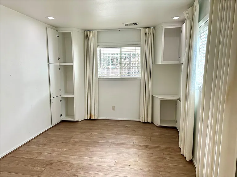 5223 Schuler St — Photo 25