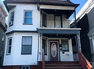 97 Steuben St, East Orange, NJ 07018