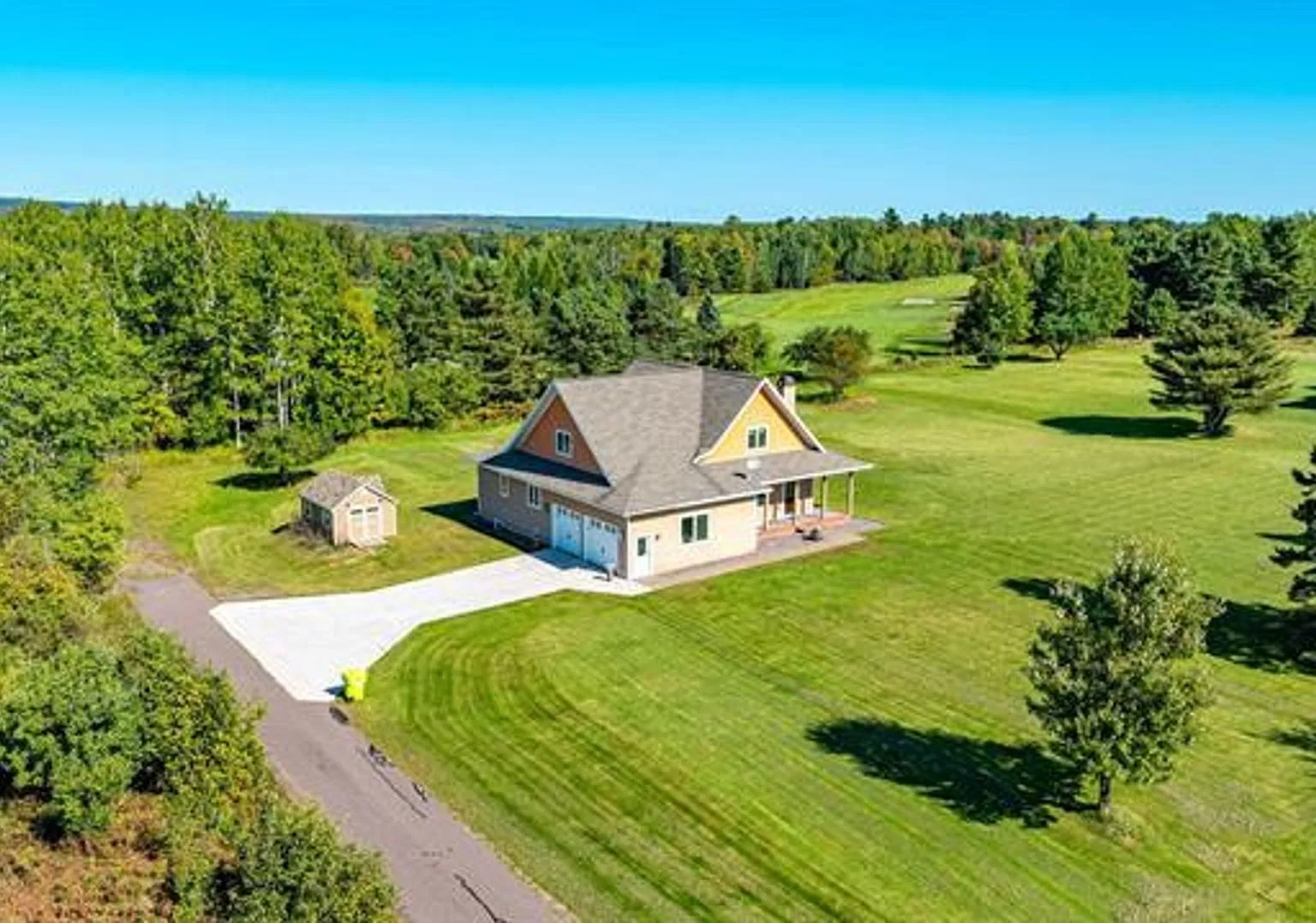 Furnished 2-Bedroom, 2-Bathroom Home Near MTU Available Now — Photo 3