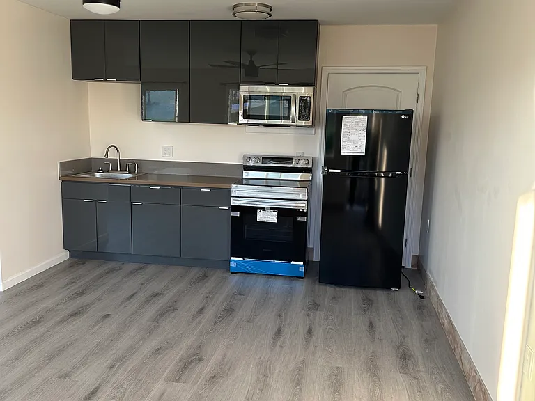 1570 Haloa Dr #U — Photo 2
