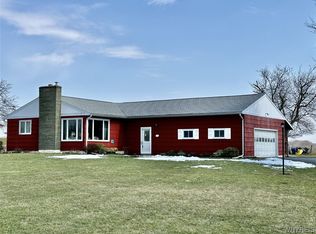 9099 Creek Rd, Batavia, NY 14020