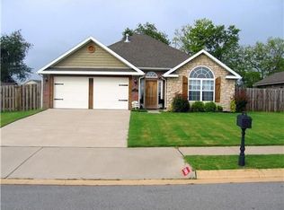 2900 Denver Ave, Springdale, AR 72764