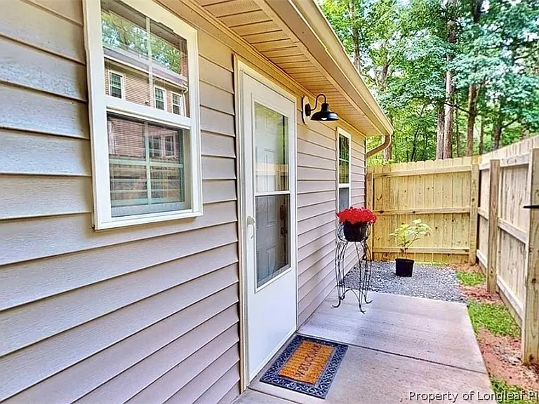 2402 Rockwood Cottage Dr — Photo 13