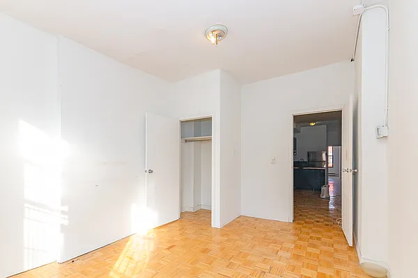 Rented by MySpaceNYC | media 14