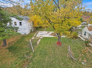 324 Riverside Dr, Dolton, IL 60419