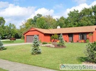 11569 Pleasant Ridge Pl, Strongsville, OH 44136