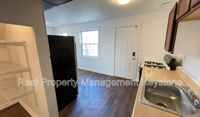 138 Delaware Dr — Photo 5
