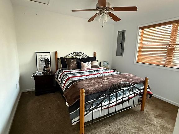 5th image of 722 Oak Hill Rd