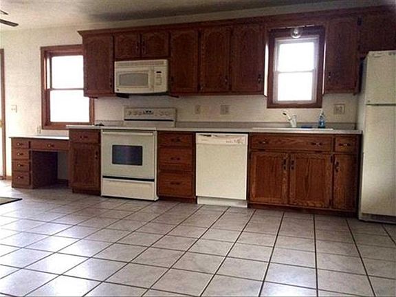 4th image of 1417 N 1st Ave