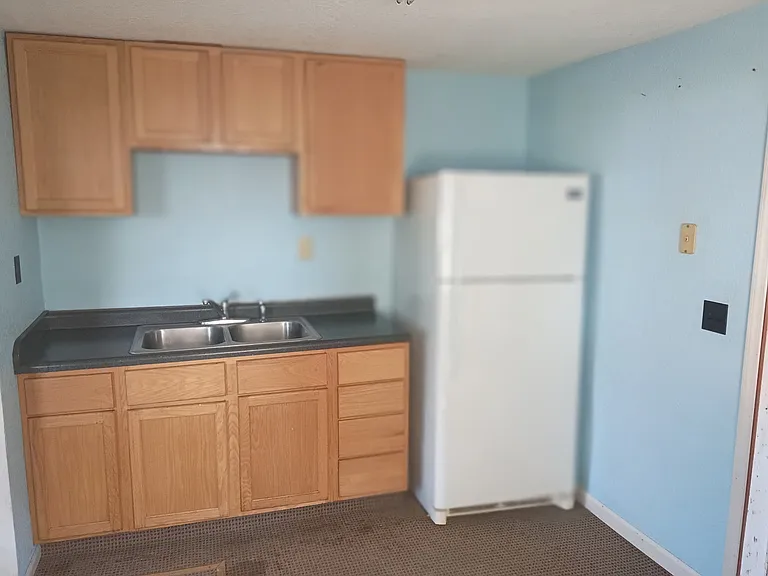 202 E Cedar St — Photo 9