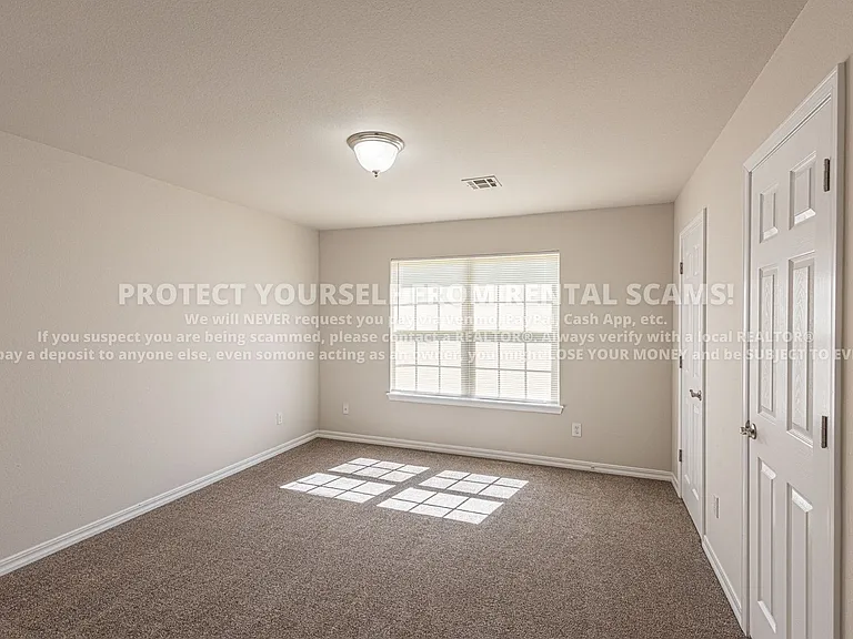 3806 SW Hansom Loop — Photo 11