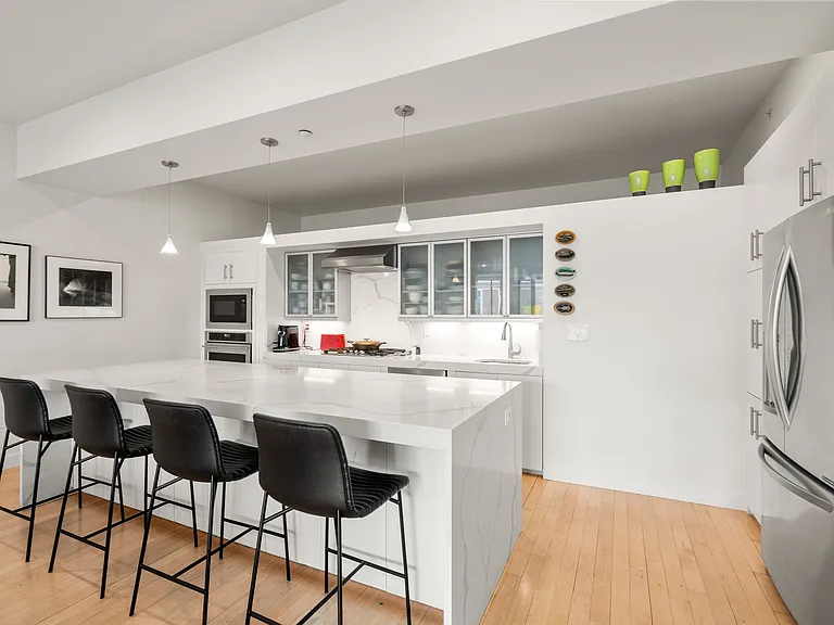 1313 Washington St #608 — Photo 3