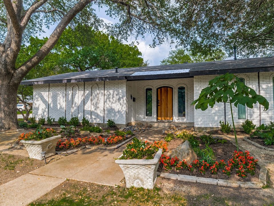 1st image of 9038 Flicker Ln
