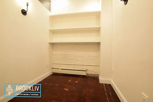 Rented by null | media 25