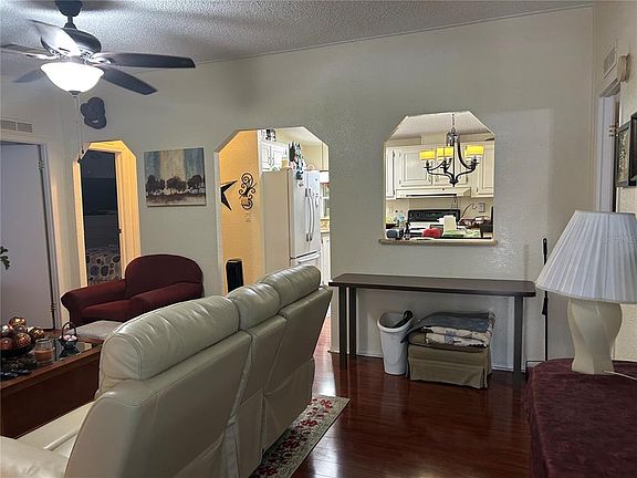 4th image of 731 POLO PARK EAST BOULEVARD