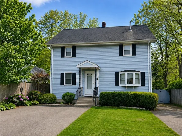62 School St, Stoughton, MA 02072