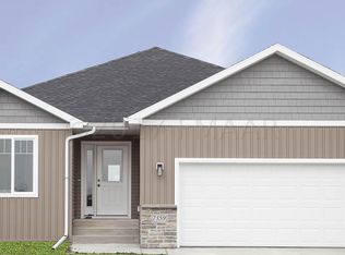 7359 21st St S, Fargo, ND